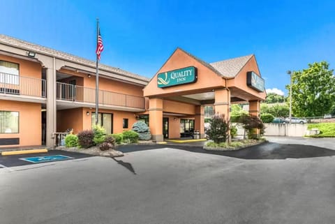 Quality Inn Downtown Auberge in Johnson City