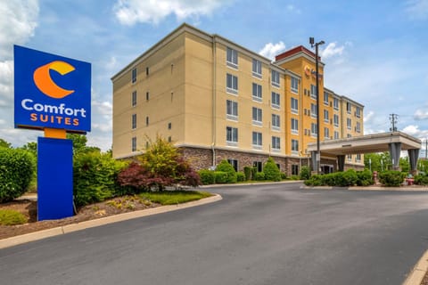 Comfort Suites North Hotel in Knoxville