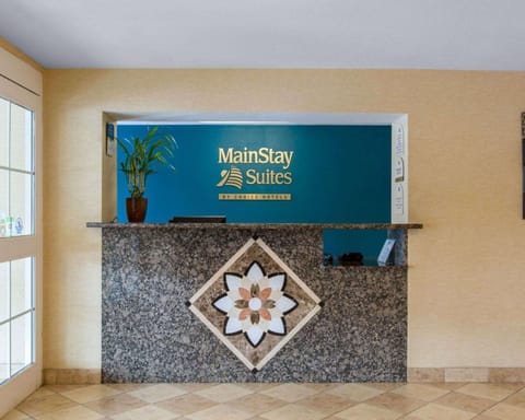 MainStay Suites Knoxville North I-75 Hotel in Knoxville