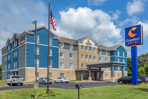 Comfort Suites Hotel in Clarksville