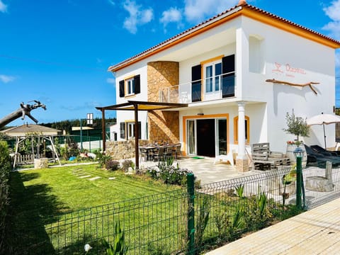 Property building, Garden, Garden view