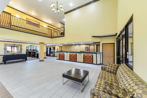 Quality Inn & Suites Hotel in Lubbock