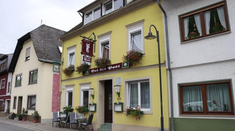 Property building, Facade/entrance, Day, Street view