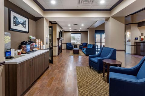 Comfort Suites Waco Near University Area Hotel in Waco