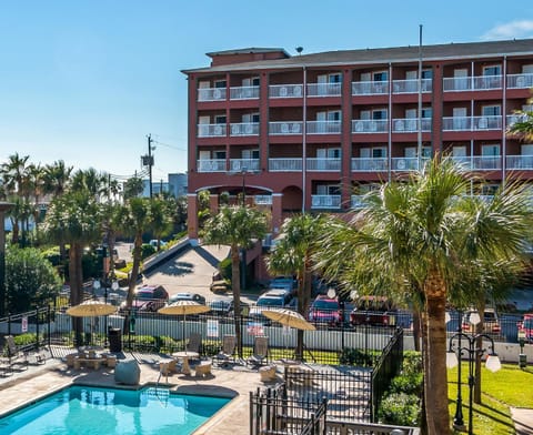 Quality Inn & Suites Galveston - Beachfront Hôtel in Galveston Island