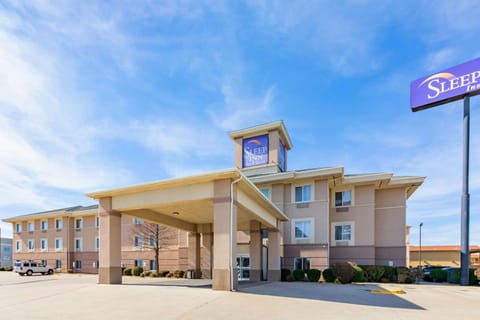 Sleep Inn & Suites Near Fort Cavazos Hotel in Killeen