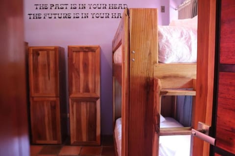 Planet B Hostel - Adults Only Bed and Breakfast in Quepos