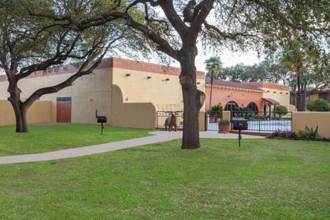Property building, On site