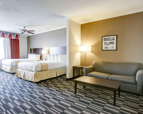 Quality Inn & Suites Hotel in Bryan