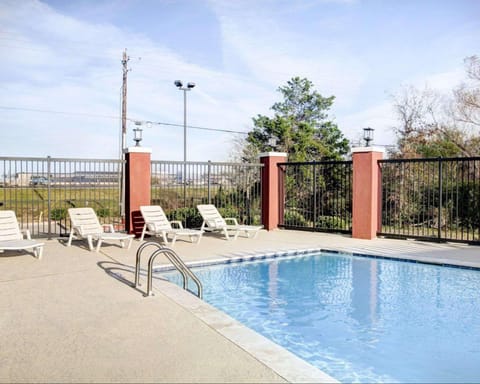 On site, Pool view, Swimming pool