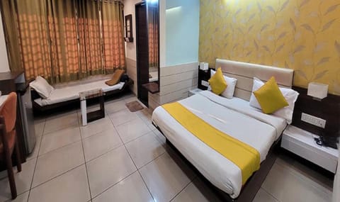 FabHotel Prime Riddhi Siddhi Hotel in Vadodara