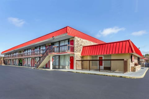 Econo Lodge Civic Center Hotel in Roanoke