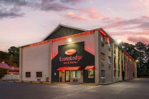 Econo Lodge Inn & Suites I-64 & US 13 Hotel in Norfolk