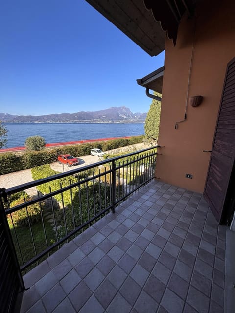 Villetta Griselle Apartment in Torri del Benaco