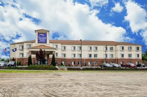 Sleep Inn & Suites Danville Hwy 58 Hotel in Danville