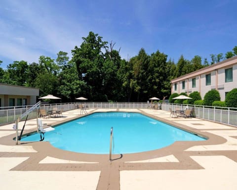 On site, Pool view, Swimming pool