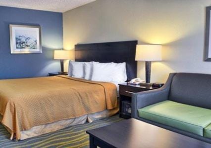 Quality Inn Thornburg Hotel in Spotsylvania County