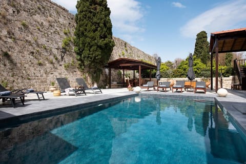 Villa Fluvian Chalet in Rhodes