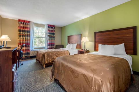 Quality Inn Morgantown Hotel in Shenandoah Valley
