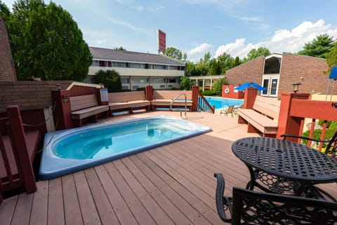 Pool view, Swimming pool