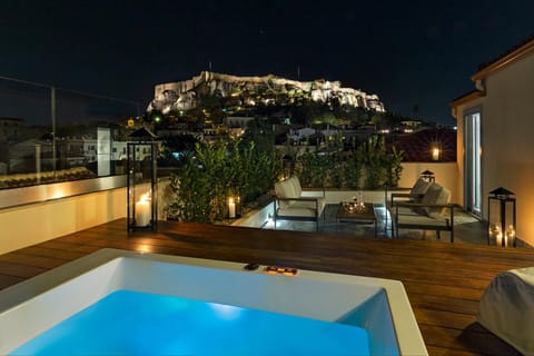 A77 Suites Hotel in Plaka