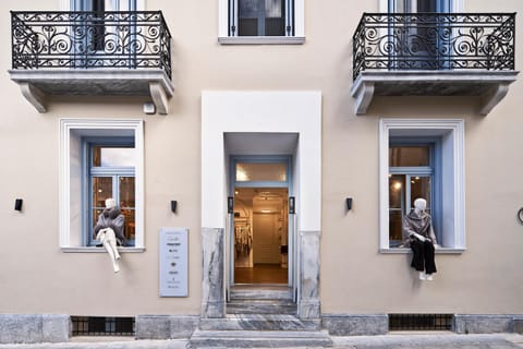 A77 Suites Hotel in Plaka