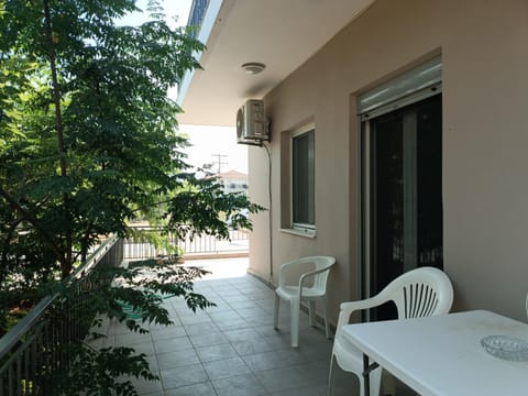 Day, Balcony/Terrace, Dining area