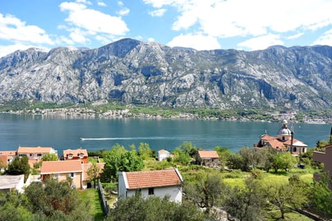 Balcony/Terrace, Garden view, Mountain view, Sea view, Street view