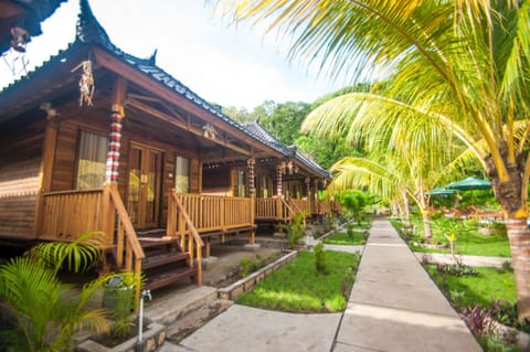Ruji Ananta Cottage Campground/ 
RV Resort in Nusapenida