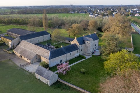 Château de Monceaux 5mn de Bayeux proche Mer House in Normandy