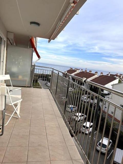 Natural landscape, Balcony/Terrace, Sea view