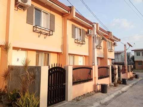 Property building, Day, Street view