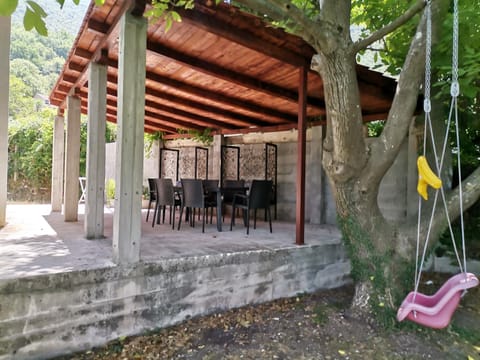 Vacation Home Naluka Casa in Kotor Municipality