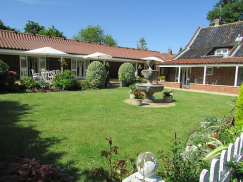 Decoy Barn Fritton Bed and Breakfast in South Norfolk District