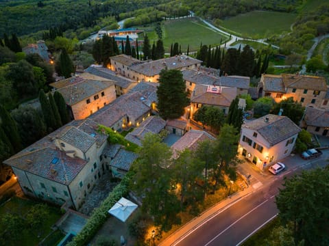 Bird's eye view, Garden view, Garden view, Street view, Street view
