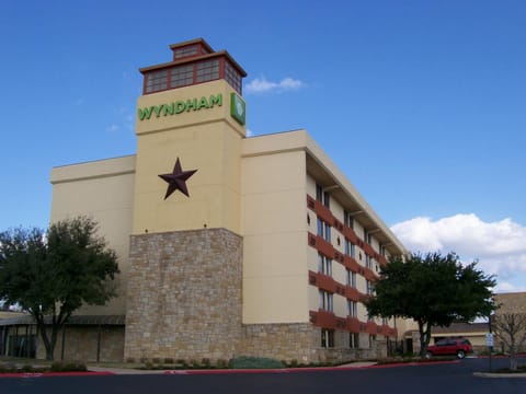 Wyndham Garden Hotel Austin Hotel in Austin