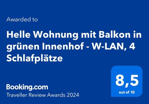 Helle Wohnung mit Balkon in grünen Innenhof - W-LAN, 4 Schlafplätze Apartment in Magdeburg