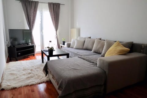 Black & Yellow Apartment at City Center Copropriété in Ioannina