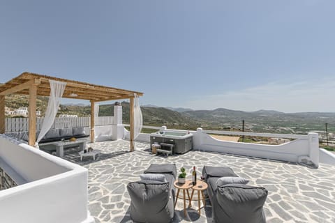 Patio, Day, Natural landscape, View (from property/room), Balcony/Terrace, Mountain view, sunbed