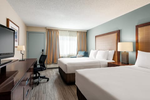 Travelodge by Wyndham Calgary South Hotel in Calgary