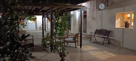 Lemon Tree Courtyard Casa in Larnaca