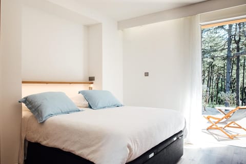 Shower, Toilet, Bathroom, TV and multimedia, Balcony/Terrace, Bedroom