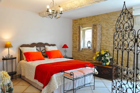 Fontaine des Magnarelles Bed and Breakfast in Pernes-les-Fontaines