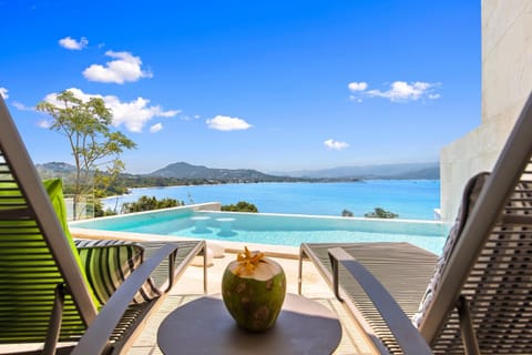 BEACHSIDE VILLA plus APARTMENT - AVA - at SUNSET COVE LUXURY VILLAS, 5 BED 5 BATH, Amazing SEA and MOUNTAIN VIEWS, only 100m walk to Swimming Beach House in Ko Samui
