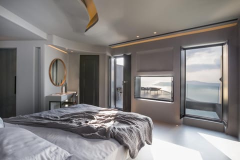 Bed, Bedroom, Sea view