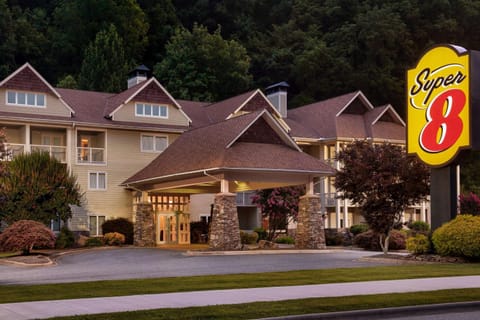 Property building, On site