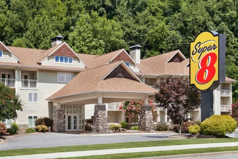 Property building, On site