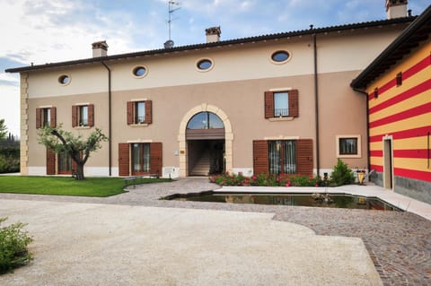 Belvivere Suites Maison de campagne in Province of Brescia