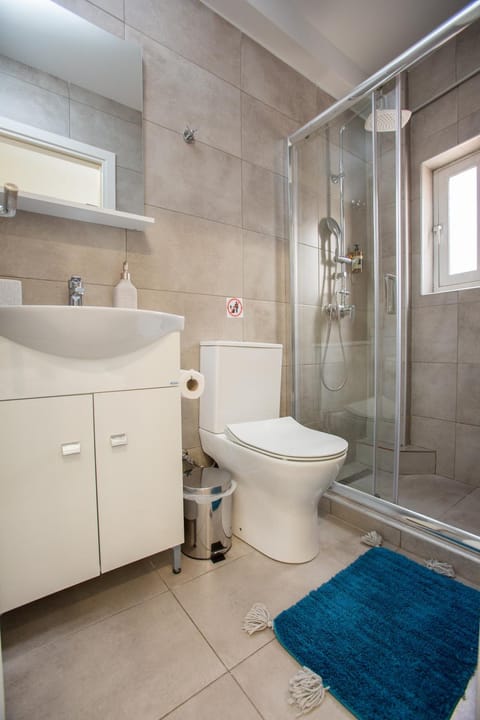 Raise Boutique Rooms in the Center of Athens Apartment in Athens