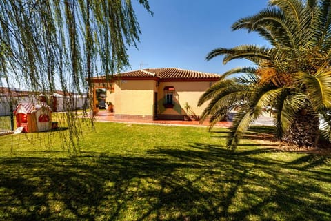 Villa Cíes Casa in Chiclana de la Frontera
